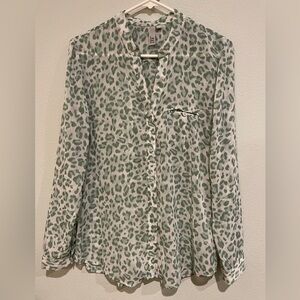 Sheer Kut from the Kloth Green Cheetah print button down blouse. Size M